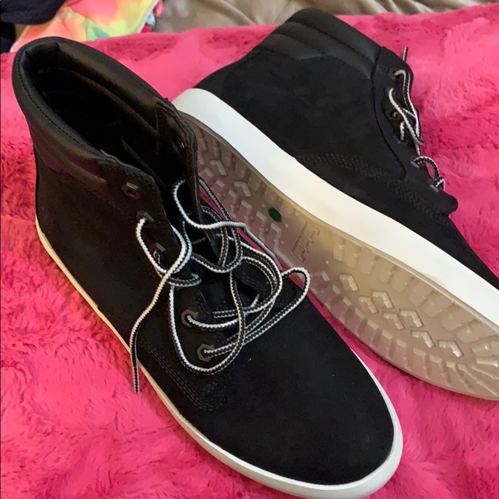 Timberland hightop sneakers size 9